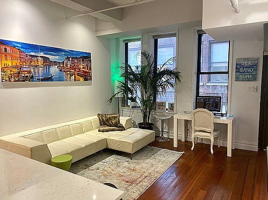 4th image of 45 E 30th St APT 8D