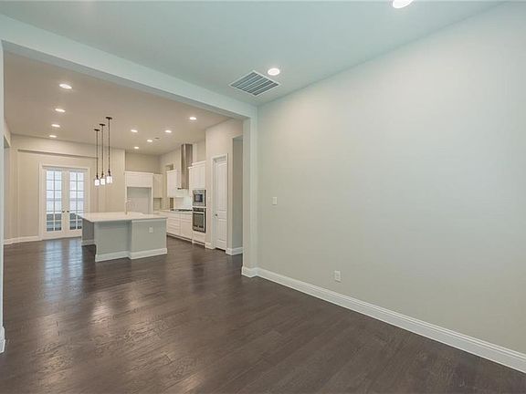 5th image of 2860 Oakhill Ct