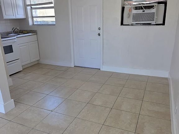 3rd image of 145 SW 5th Ct #1