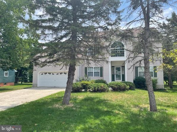 50 Willow Ave