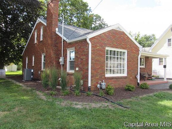 2nd image of 1302 N Seminary St