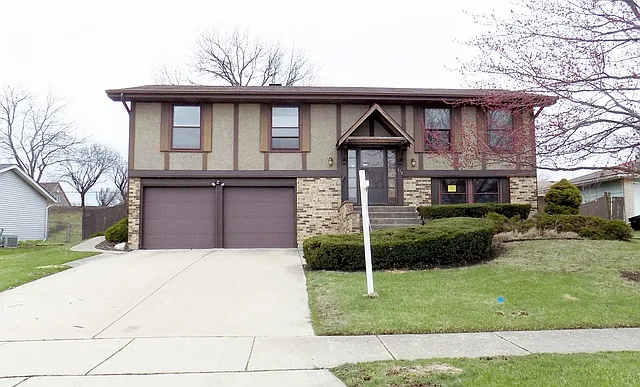 312 Byron Ave photo 1