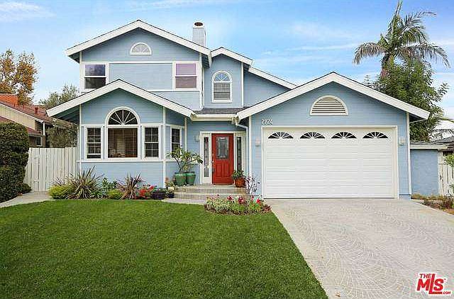 1st image of 7924 Cowan Ave
