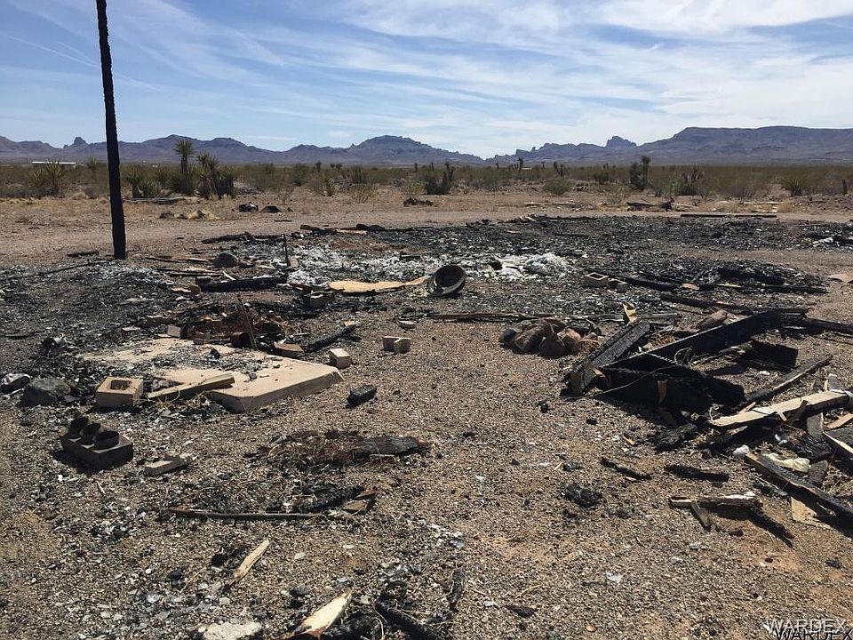2nd image of 8180 W Zuni Dr