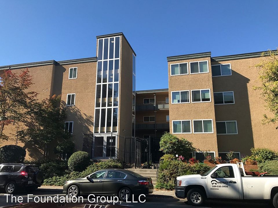 1st image of 5233 15th Ave NE APT 205
