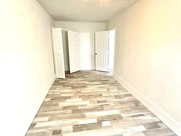 600 W Mimosa St — Photo 8