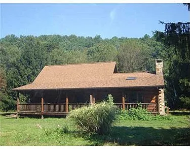 127 Stanton Rd photo 1