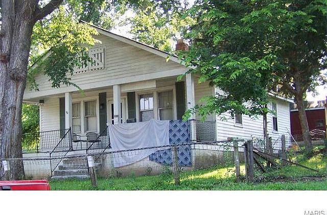 1st image of 800 N 3rd St