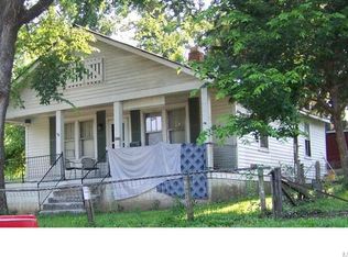 800 N 3rd St, De Soto, MO 63020