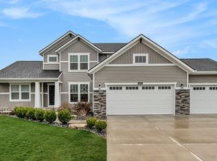 3264 Harmon Ct, Caledonia, MI 49316