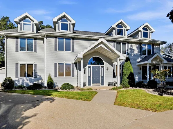 600 Duggan Dr APT 2, Dubuque, IA 52003