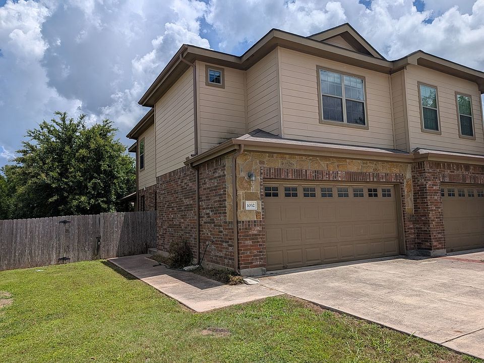1st image of 1032 Brown Rock Dr