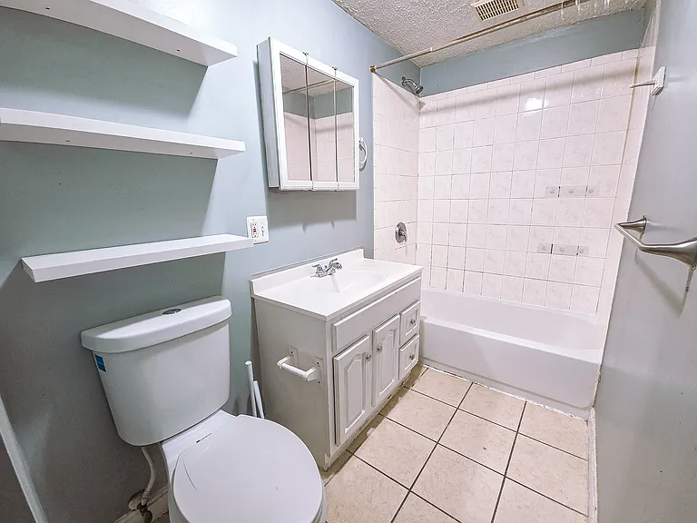 32 Granite St #3 — Photo 3