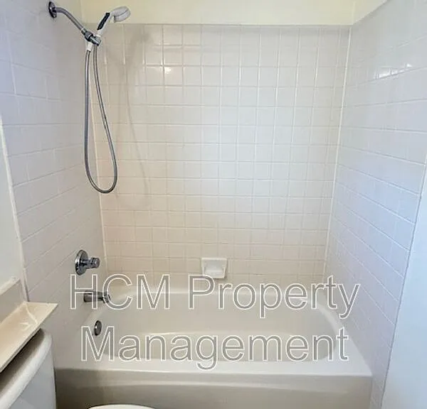 46 Almador — Photo 25