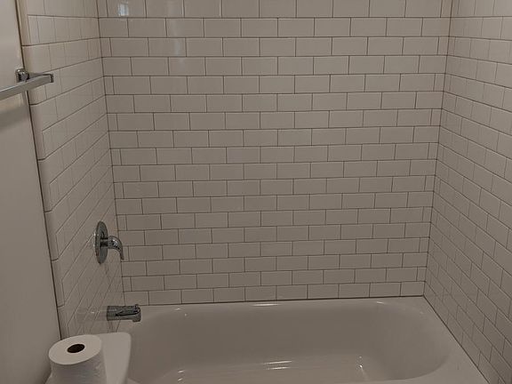 4th image of 282-24 Daisy Ave