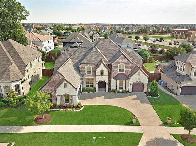 1st image of 6026 Amalfi Dr