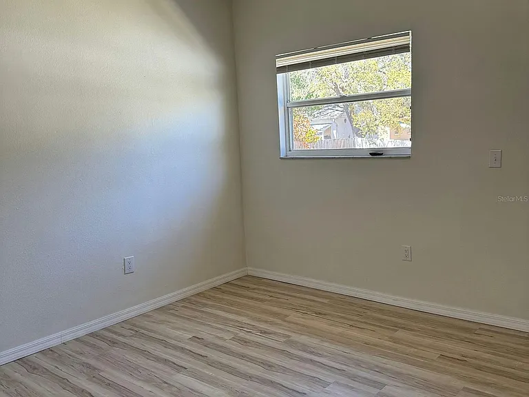 623 Beckett Way #B — Photo 6