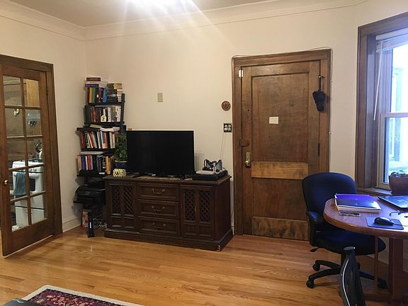 5th image of 2360 N Cambridge Ave APT 113