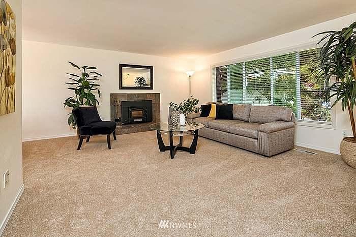 1st image of 10830 NE 135th Pl
