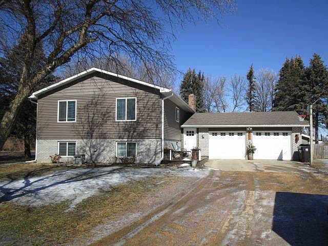 1st image of 1115 Castle Dr