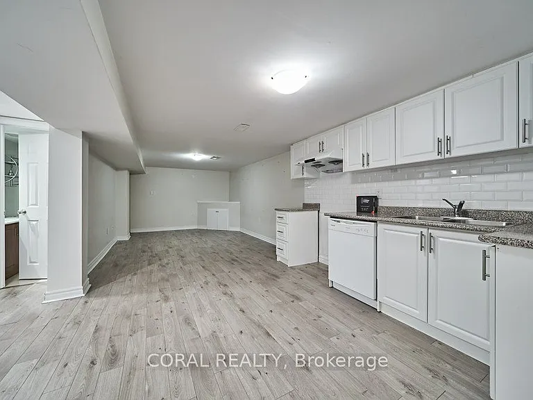213 Cabot St — Photo 25