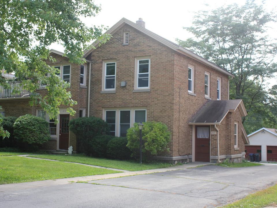 1st image of 210 S Milwaukee St