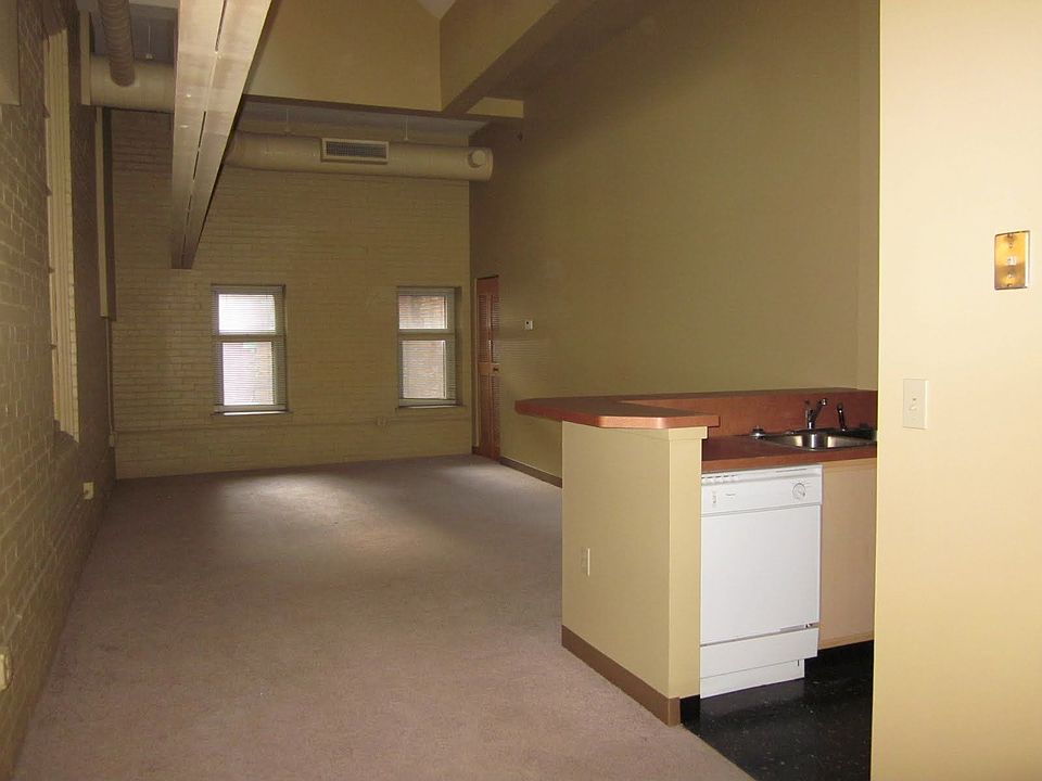 1st image of 2201 W 93rd St APT 94