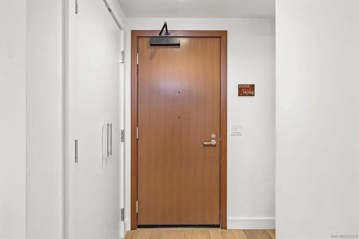 Building Photo - 1388 Kettner #1205