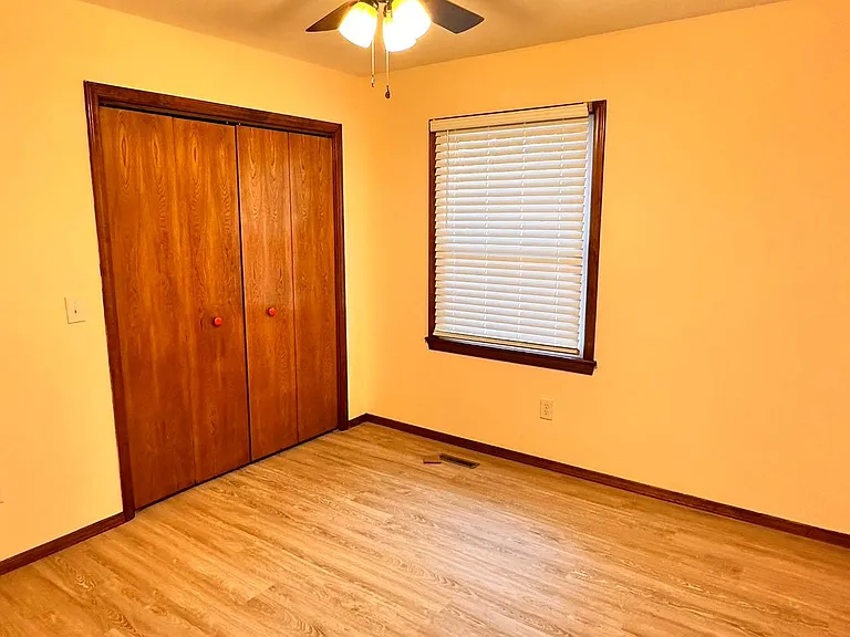 3139 W Roxbury St — Photo 13
