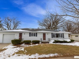 305 Madison St, Varna, IL 61375