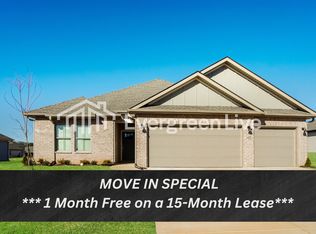 107 Ashby Pond Dr, Harvest, AL 35749