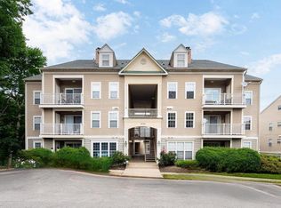 1030 Gardenview Loop APT 101, Woodbridge, VA 22191