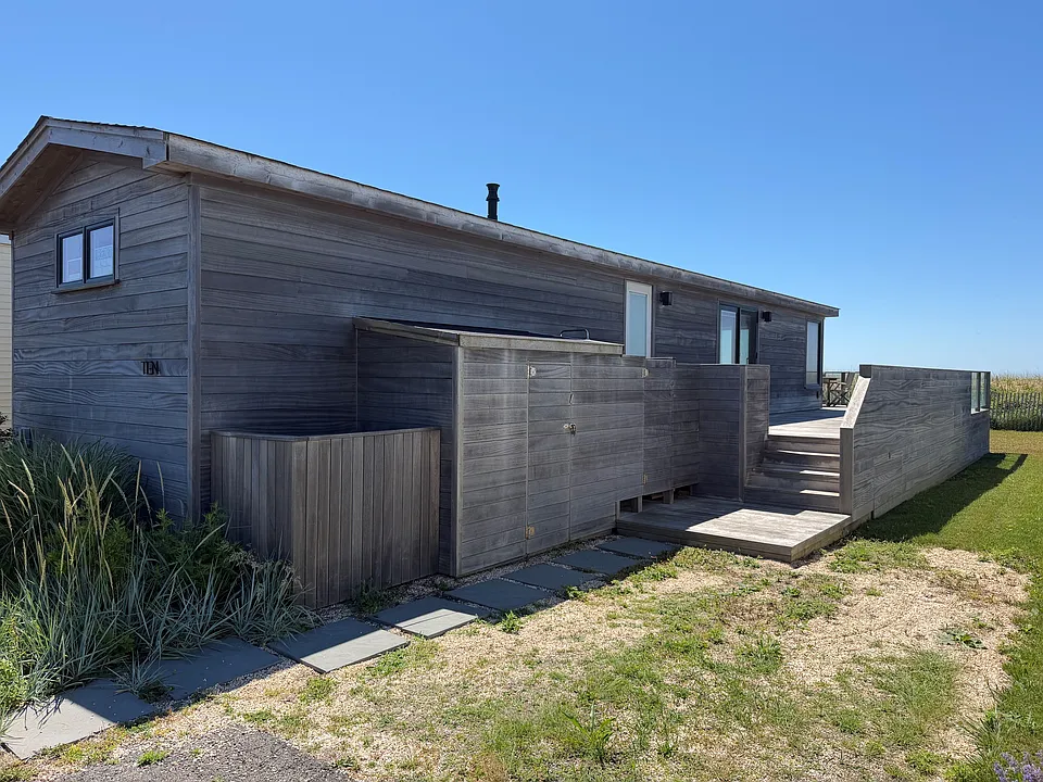 100 Deforest Rd