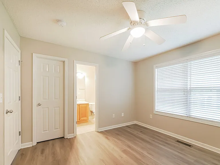 427 Steadham Ct — Photo 17