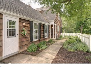 40 W Shore Dr, Pennington, NJ 08534