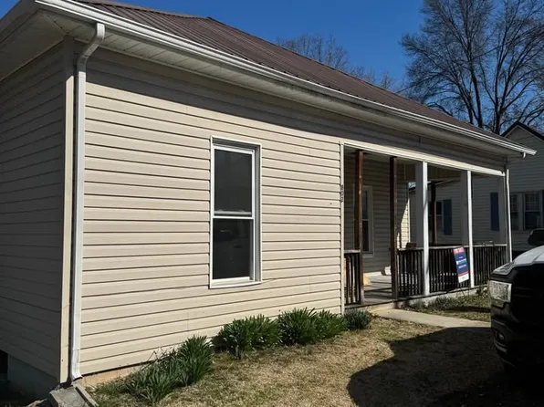 802 Wesley Ave, Greeneville, TN 37743