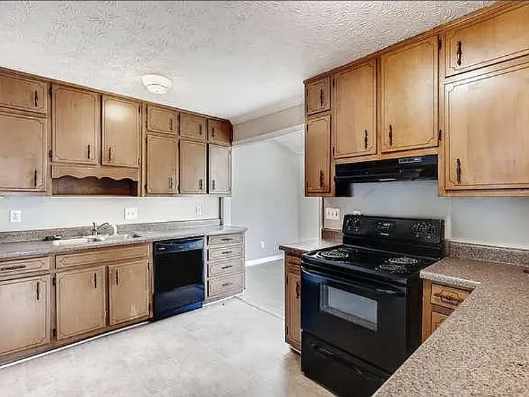 2124B Hickory Bnd SE #B — Photo 4
