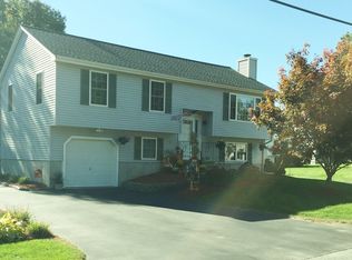 4 Willowdale Avenue, Tyngsboro, MA 01879