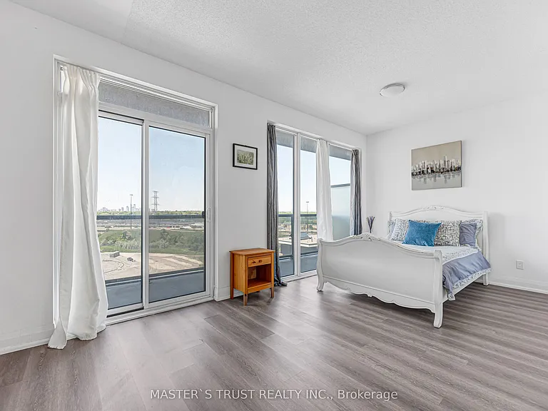 56 Annie Craig Dr #1109 — Photo 4