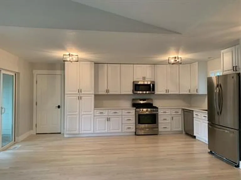 420 Mineral Ave — Photo 10