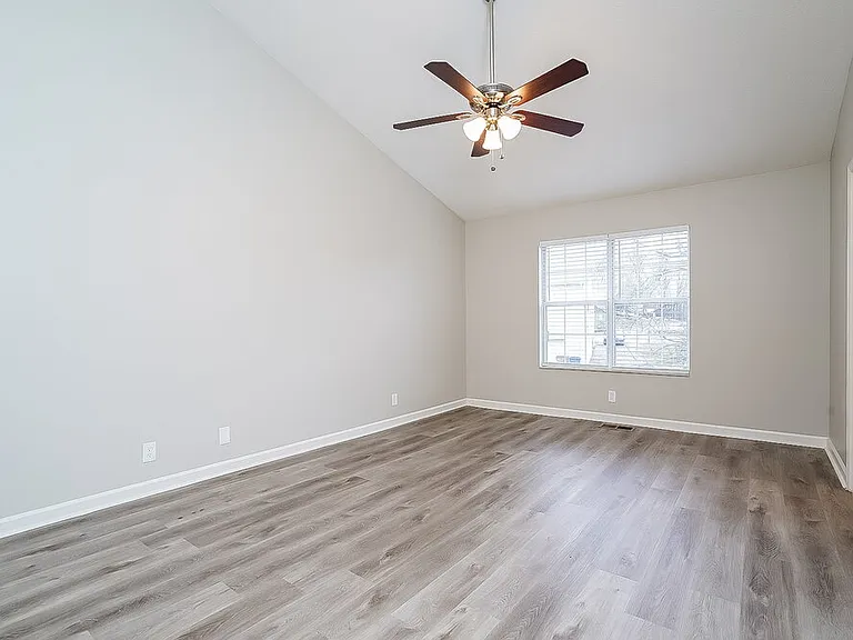 101 Digby Ct — Photo 8