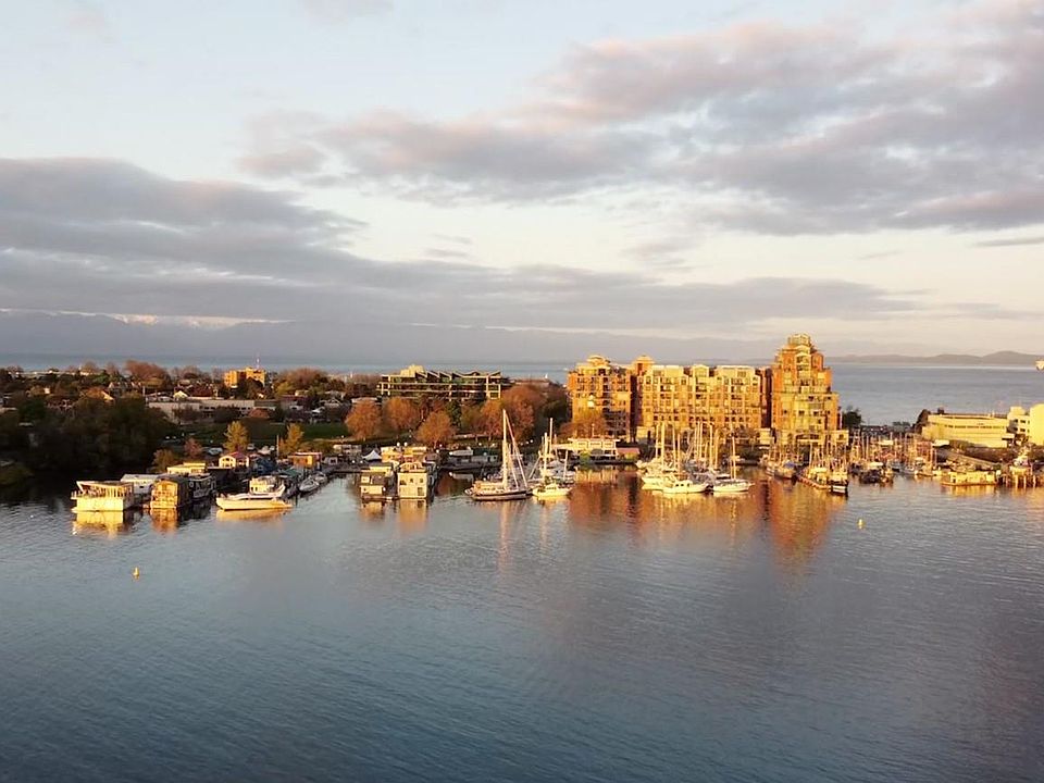 1st image of 21 Dallas Rd #517