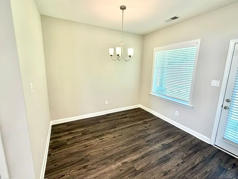 7782 Emeline Dr — Photo 4