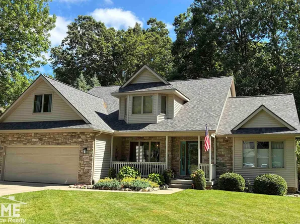 2318 Flagstone Dr, Flushing, MI 48433