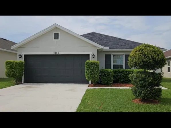 5565 NW Pine Trail Circle, Port St Lucie, FL 34983