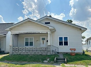 319 SE 7th St, Washington, IN 47501