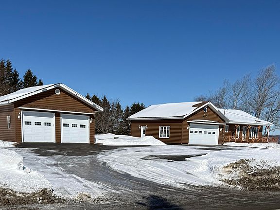 2nd image of 30 Flat Mountain Road