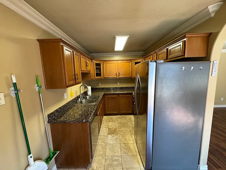 1450 Iris Ave #11 — Photo 20