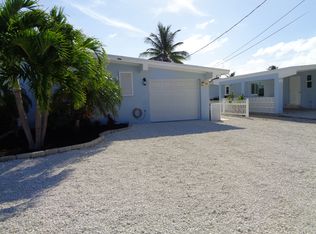 231 9th St, Key Colony Beach, FL 33051