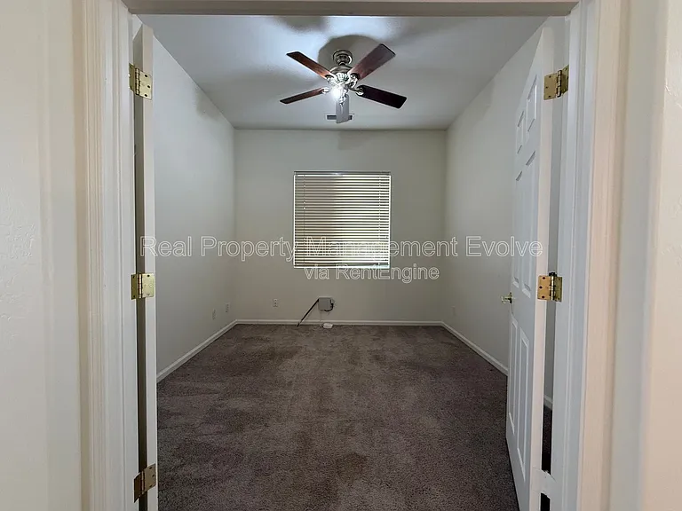 281 W Flamingo Dr — Photo 31